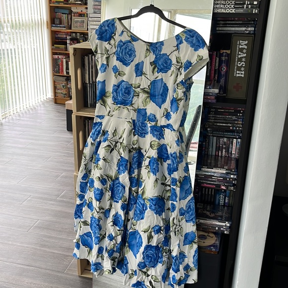 Pretty Dress Company White Swing Dress with Blue Flowers UK 14/ US 10 - Picture 3 of 4